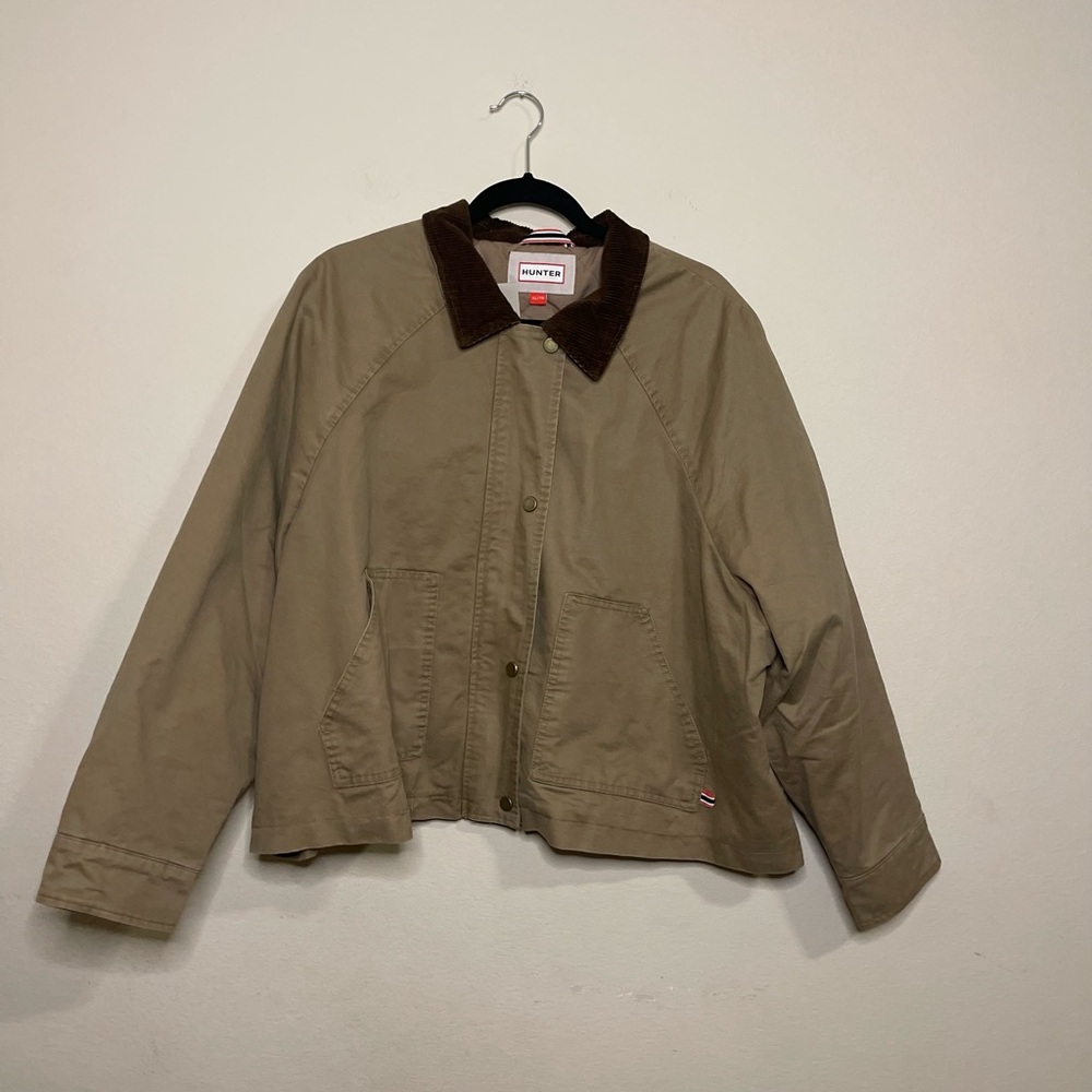 NWT Hunter Women’s Barn Jacket Oversized Quilted Corduroy Collar Tan